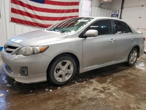 Toyota Corolla BASE 1.8L 4 2012