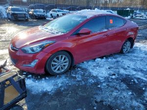 Hyundai Elantra SE 1.8L 4 2015