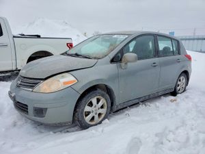 Nissan Versa S 1.8L 4 2010