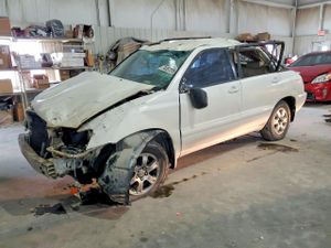 Toyota Highlander BASE 3.3L 6 2004
