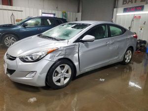 Hyundai Elantra GLS 1.8L 4 2013