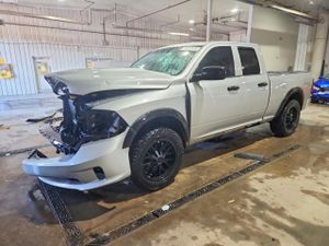 RAM 1500 ST 5.7L 8 2014