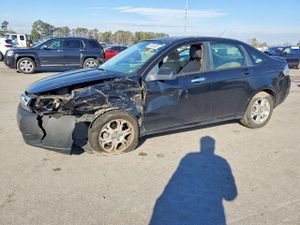 Ford Focus SE 2.0L 4 2008