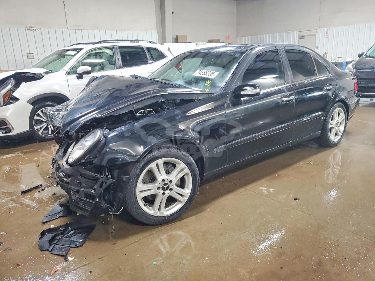 Mercedes-Benz E 500 5.0L 8 2005