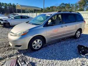 Toyota Sienna CE 3.5L 6 2008