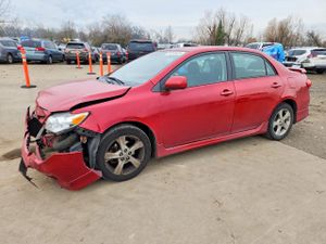 Toyota Corolla BASE 1.8L 4 2011
