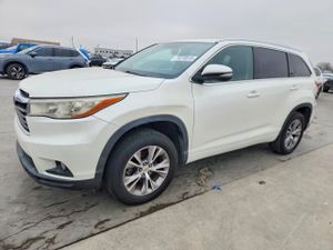 Toyota Highlander XLE 3.5L 6 2014