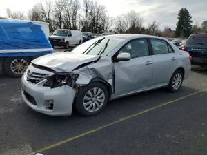 Toyota Corolla BASE 1.8L 4 2013