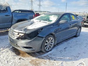 Hyundai Sonata SE 2.4L 4 2013