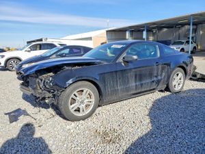 Ford Mustang 3.7L 6 2014
