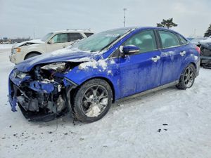 Ford Focus SE 2.0L 4 2014