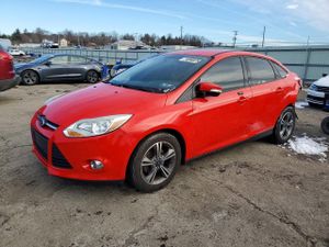 Ford Focus SE 2.0L 4 2014