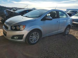Chevrolet Aveo (Sonic) LT 1.8L 4 2012