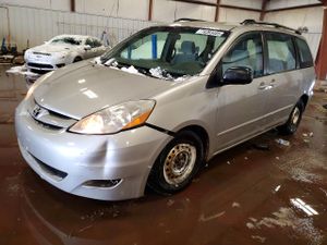 Toyota Sienna CE 3.5L 6 2008