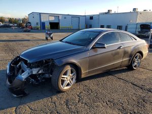 Mercedes-Benz E 350 3.5L 6 2013