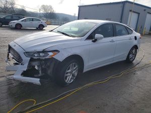 Ford Fusion SE 2.5L 4 2013