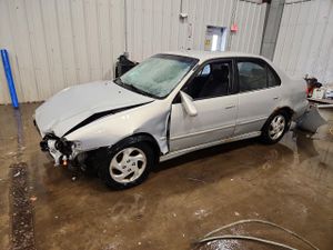 Toyota Corolla CE 1.8L 4 2001