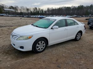 Toyota Camry BASE 2.5L 4 2010