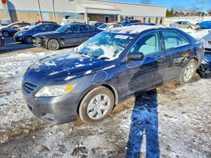 Toyota Camry BASE 2.5L 4 2011