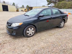 Toyota Corolla BASE 1.8L 4 2011