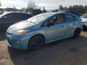 Toyota Prius 1.8L 4 2015