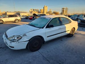 Ford Taurus SE 3.0L 6 2005