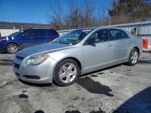 Chevrolet Malibu LS 2.4L 4 2011
