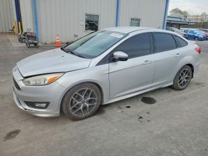 Ford Focus SE 2.0L 4 2015