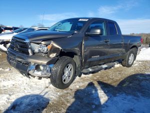 Toyota Tundra DOUBLE CAB SR5 4.6L 8 2010