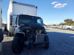 Freightliner Business Class M2 106 MEDIUM DUTY 6.7L 6 2013