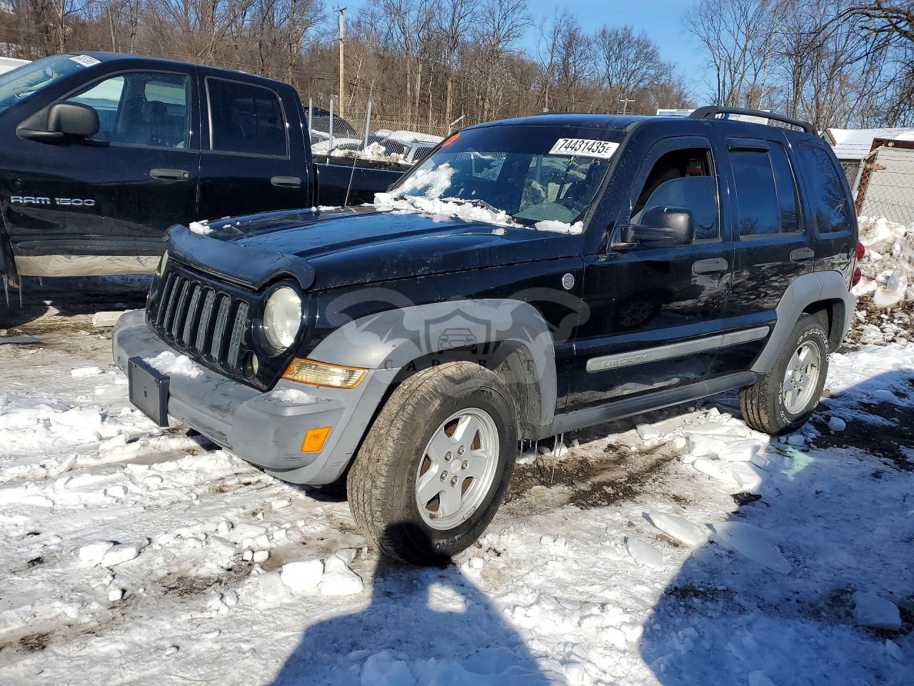 Jeep Liberty SPORT 3.7L 6 2005