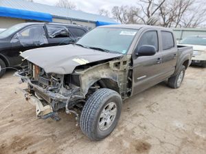 Toyota Tacoma DOUBLE CAB 4.0L 6 2013