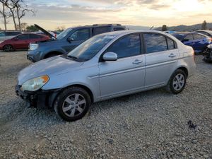 Hyundai Accent 1.6L 4 2010