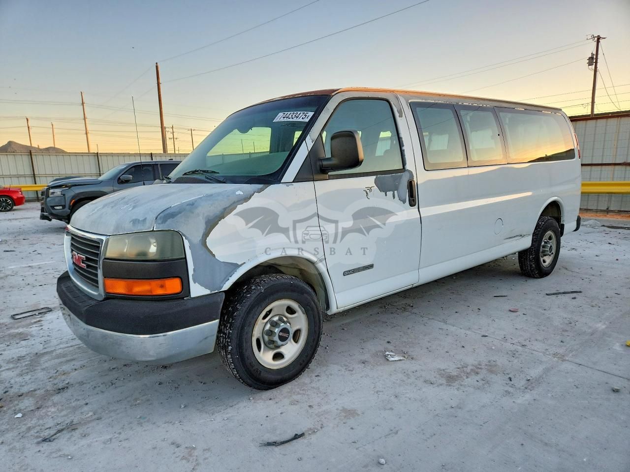 GMC Savana G2500 6.0L 8 2003