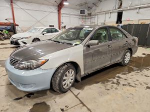 Toyota Camry LE 2.4L 4 2005