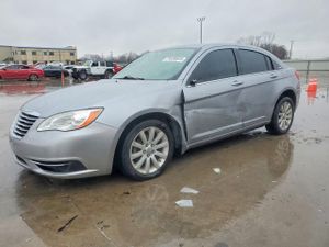 Chrysler 200 TOURING 2.4L 4 2014