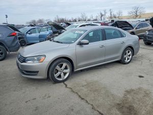 Volkswagen Passat SE 2.5L 5 2013
