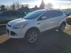 Ford Escape TITANIUM 2.0L 4 2014