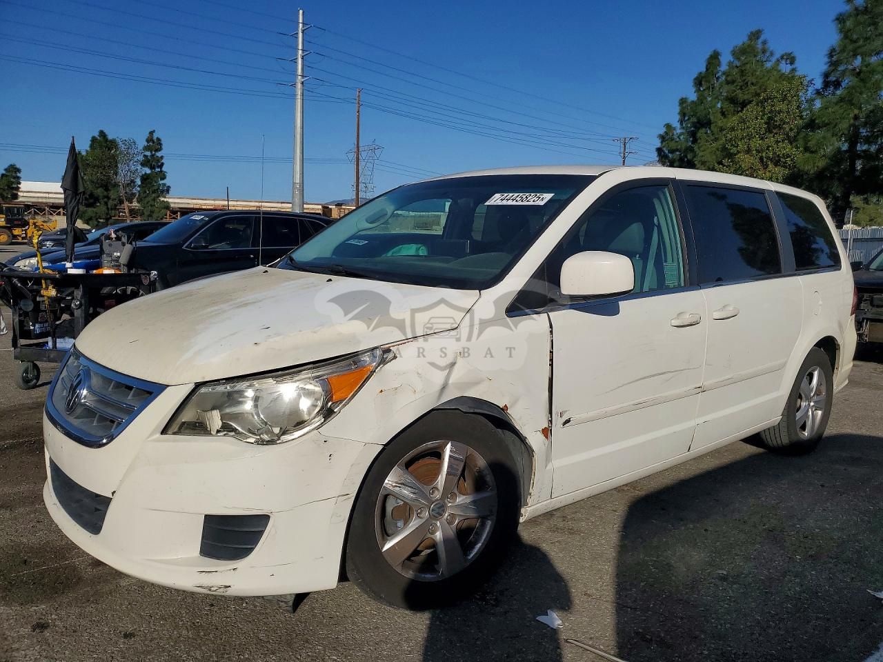 Volkswagen Routan SE 3.8L 6 2009