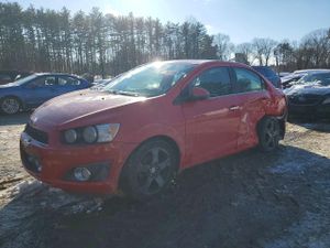 Chevrolet Aveo (Sonic) LTZ 1.4L 4 2014