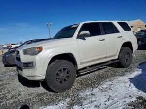 Toyota 4Runner SR5 4.0L 6 2014