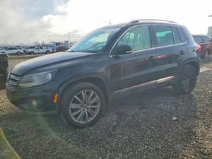 Volkswagen Tiguan S 2.0L 4 2015