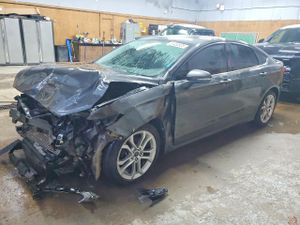 Ford Fusion SE 2.0L 4 2015