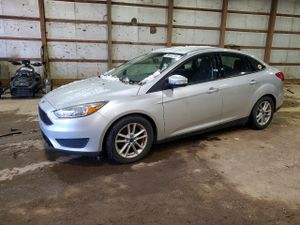 Ford Focus SE 2.0L 4 2015