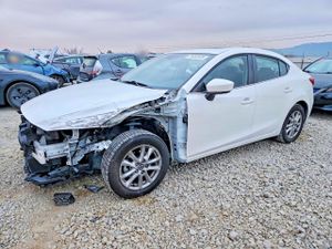 Mazda 3 GRAND TOURING 2.0L 4 2014