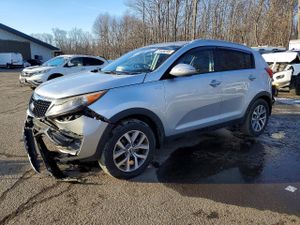 Kia Sportage LX 2.4L 4 2014