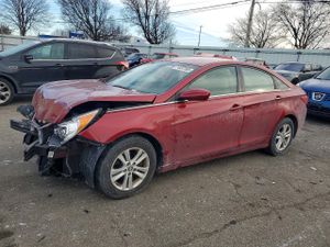 Hyundai Sonata GLS 2.4L 4 2013