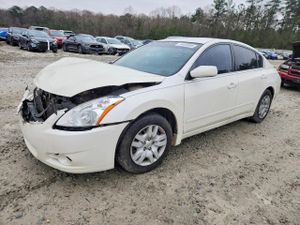 Nissan Altima BASE 2.5L 4 2010