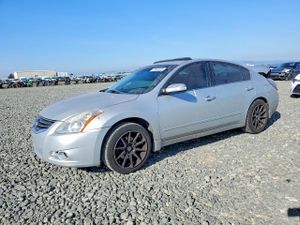Nissan Altima BASE 2.5L 4 2010
