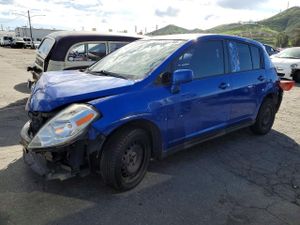 Nissan Versa S 1.8L 4 2011